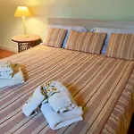 Апартаменты Rustico Tra Pisa, Lucca E Firenze *
