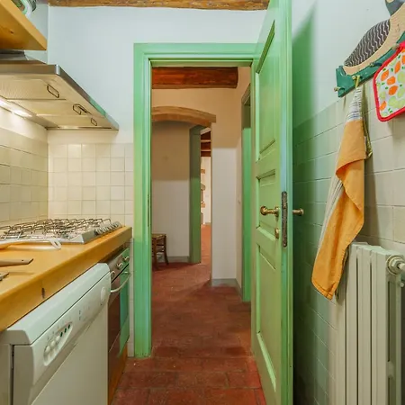 Rustico Tra Pisa, Lucca E Firenze Apartmán *